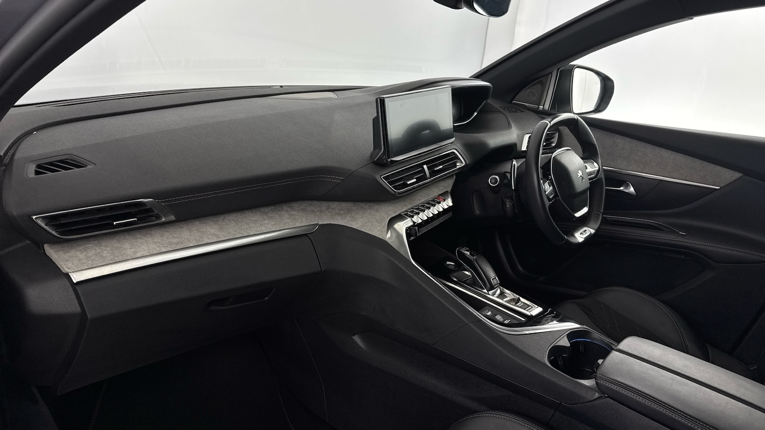 Used Peugeot 3008 2022 for sale - 76030052: Photo 9