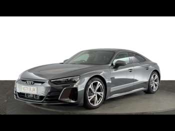 2021 - Quattro Base 4-Door