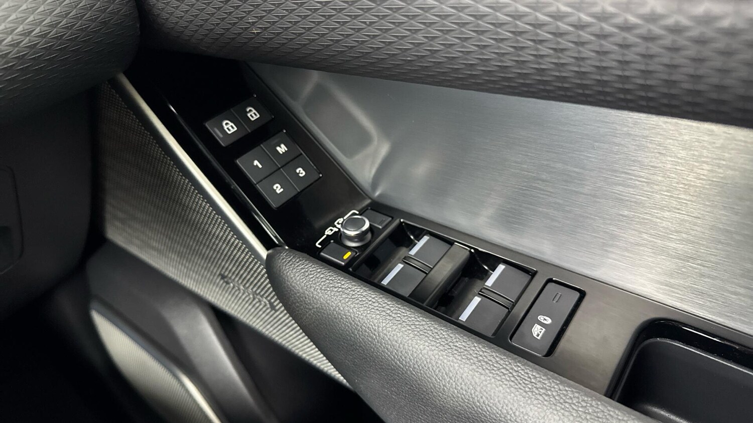 Used Land Rover Range Rover Velar 2021 for sale - 78047890: Photo 23