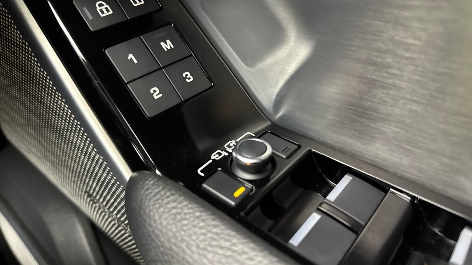 Used Land Rover Range Rover Velar 2021 for sale - 78047890: Photo 31