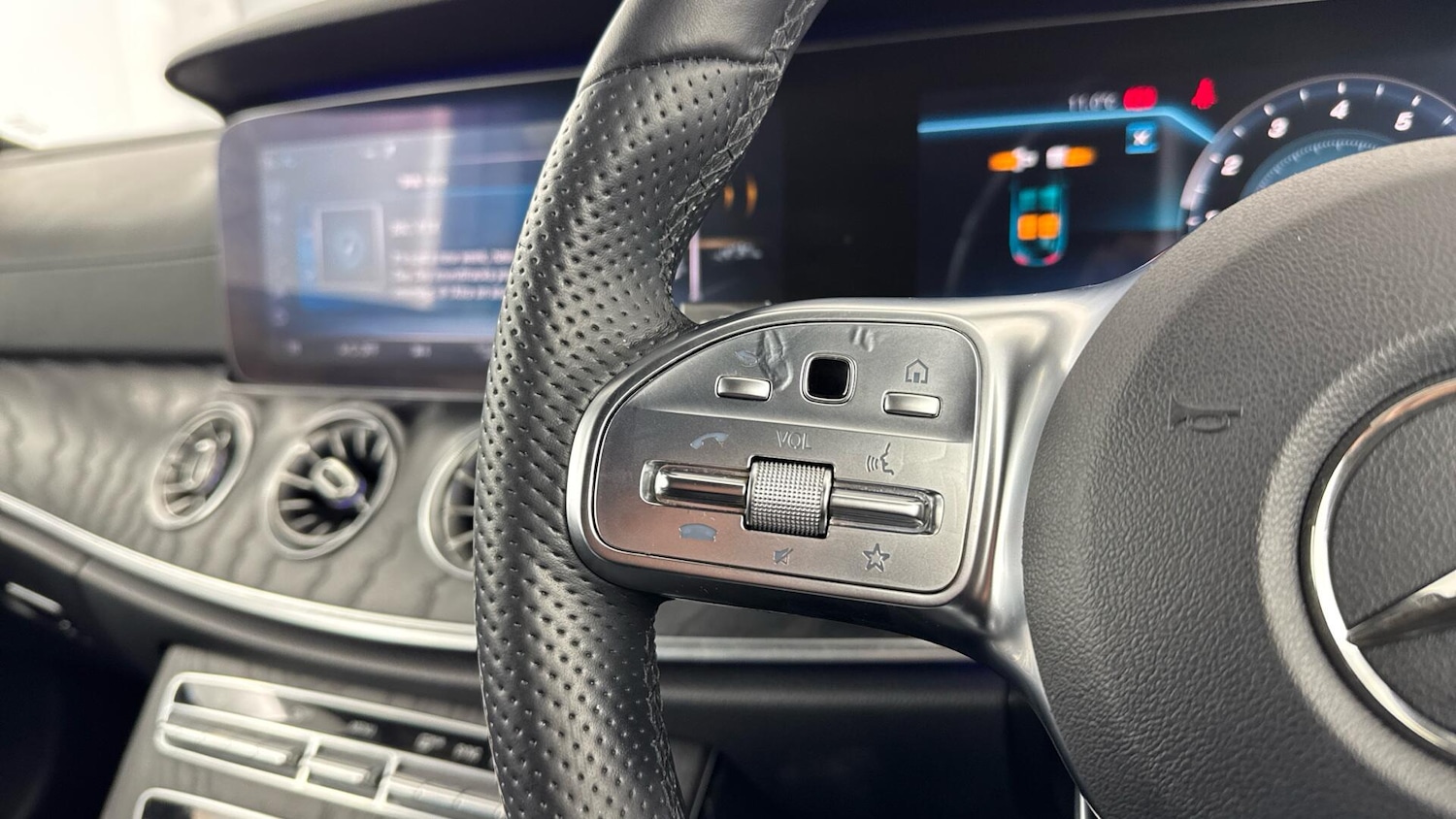 Used Mercedes-Benz E Class 2020 for sale - 77266815: Photo 27