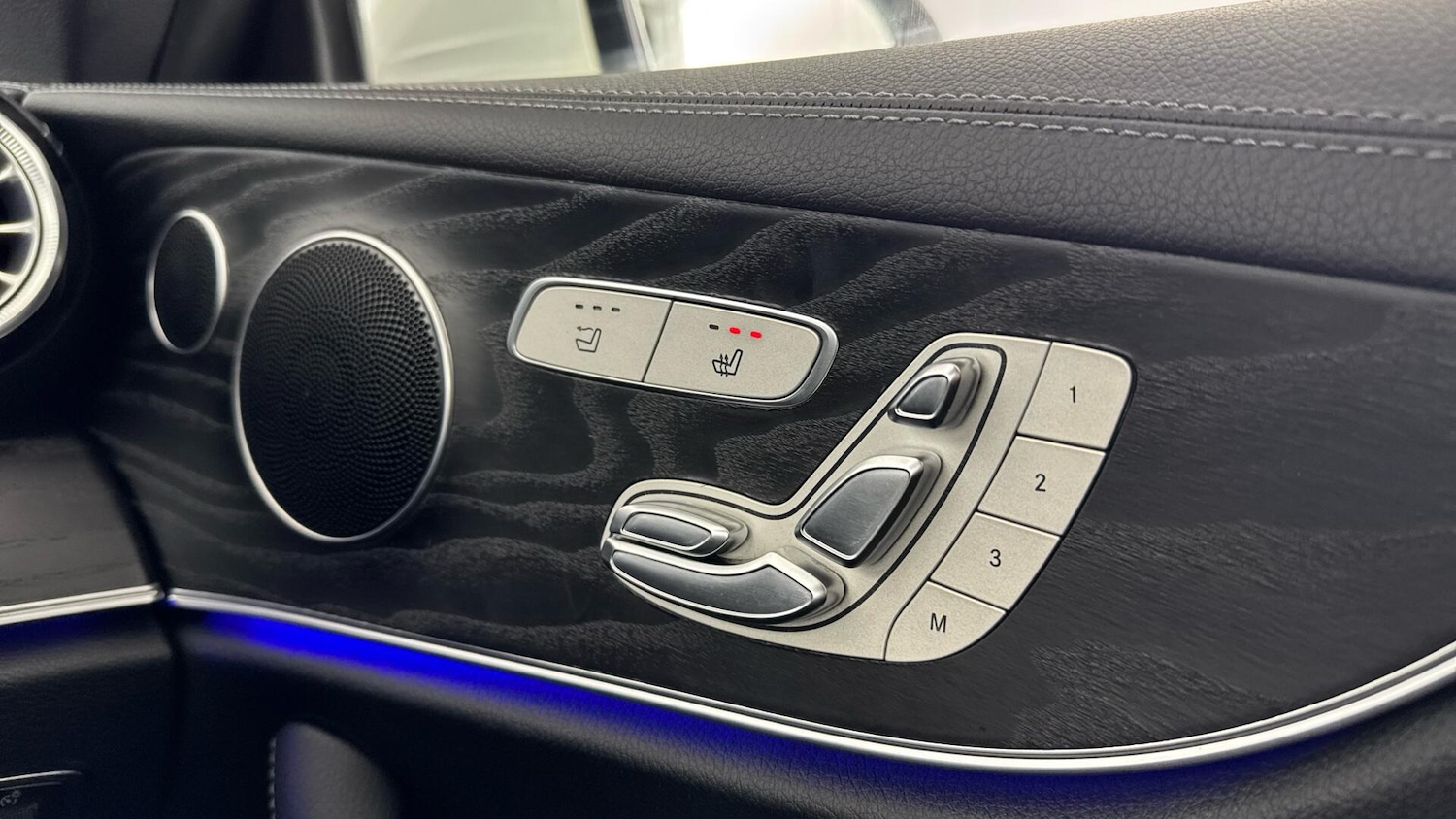 Used Mercedes-Benz E Class 2020 for sale - 77266815: Photo 39