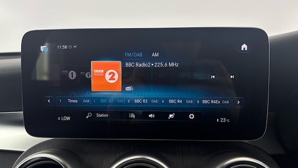 Used Mercedes-Benz GLC 2019 for sale - 76186223: Photo 12