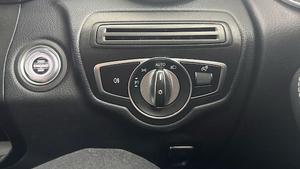 Used Mercedes-Benz GLC 2019 for sale - 76186223: Photo 23