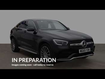 2019 - Glc 300 D 4Matic Amg Line Premium 4-Door