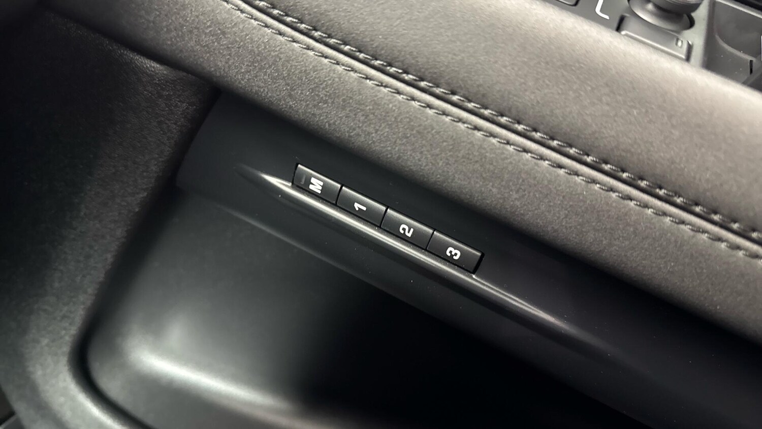 Used Land Rover Range Rover Evoque 2020 for sale - 77611434: Photo 31