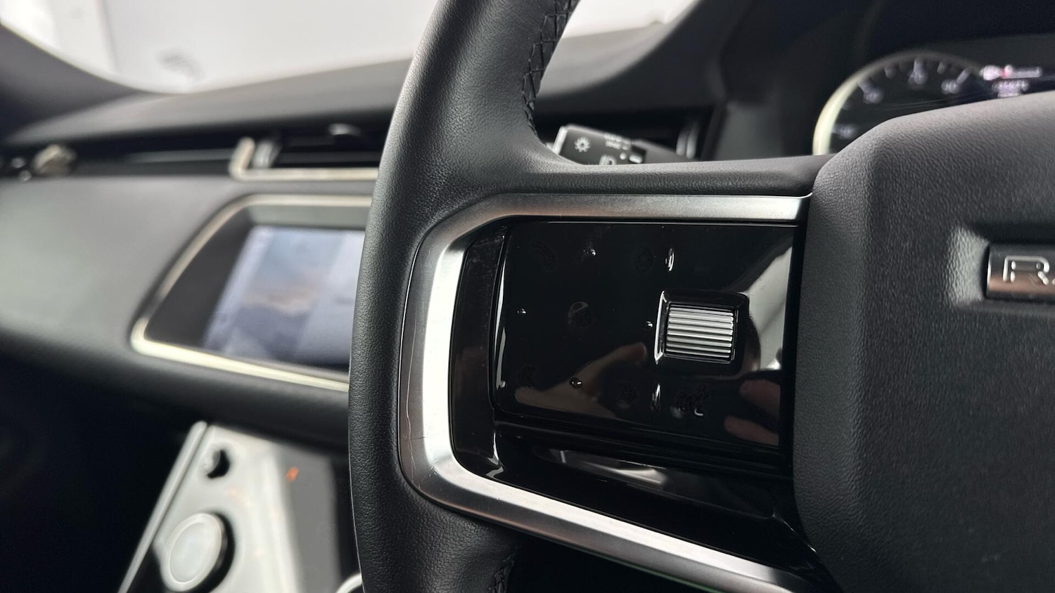 Used Land Rover Range Rover Evoque 2022 for sale - 77345561: Photo 17