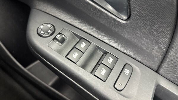 Used Vauxhall Corsa 2023 for sale - 76040351: Photo 56