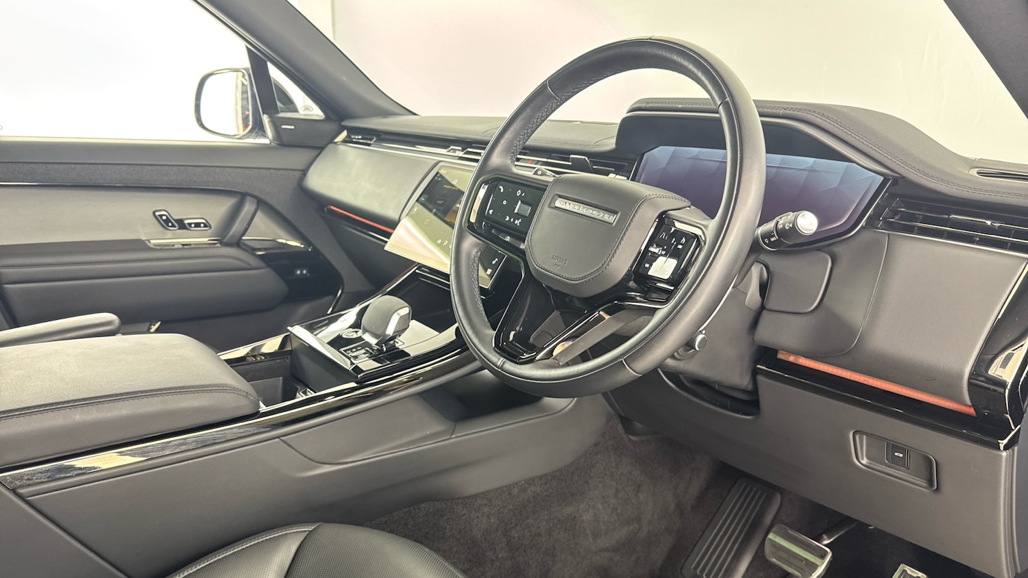 Used Land Rover Range Rover Sport 2024 for sale - 76035665: Photo 10