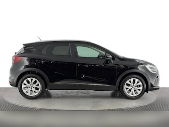 Used Renault Captur 2020 for sale - 76115640: Photo