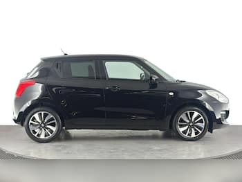Used Suzuki Swift 2020 for sale - 79645337: Photo