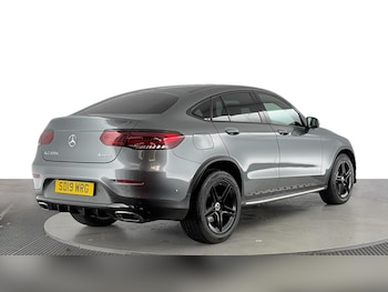 Used Mercedes-Benz GLC 2019 for sale - 75583111: Photo