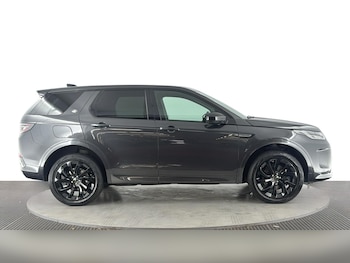 Used Land Rover Discovery Sport 2022 for sale - 79412844: Photo