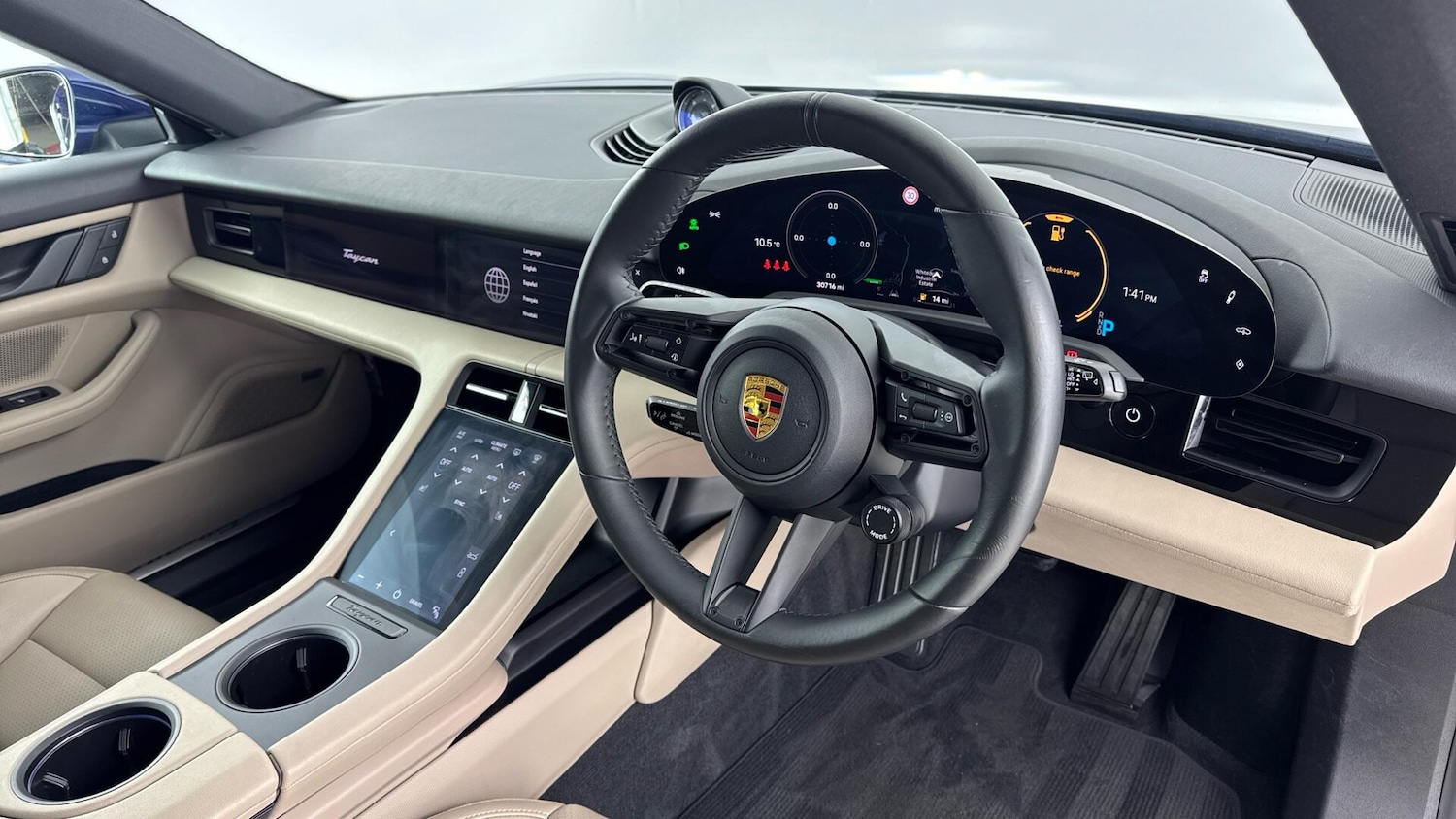 Used Porsche Taycan 2022 for sale - 77377302: Photo 10