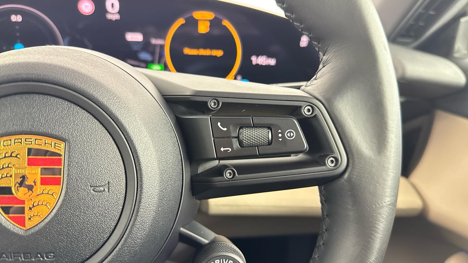Used Porsche Taycan 2022 for sale - 77377302: Photo 19