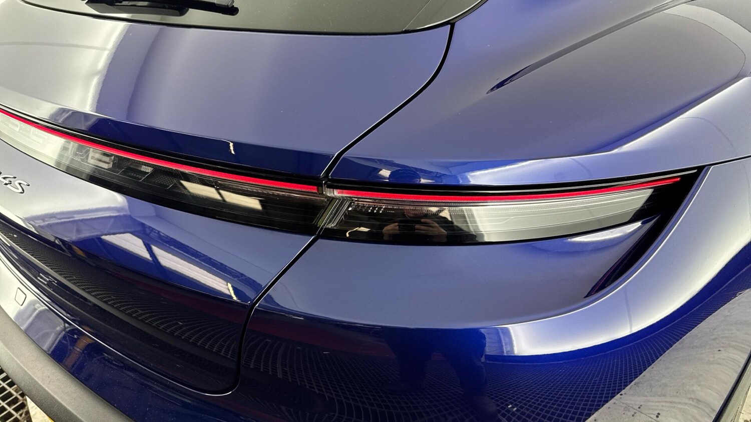 Used Porsche Taycan 2022 for sale - 77377302: Photo 24