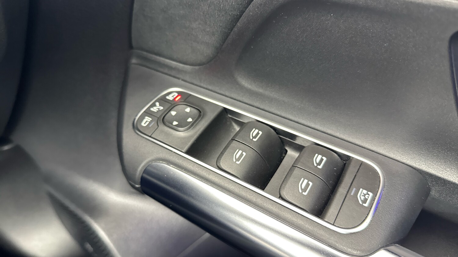 Used Mercedes-Benz EQA 2021 for sale - 75987174: Photo 22