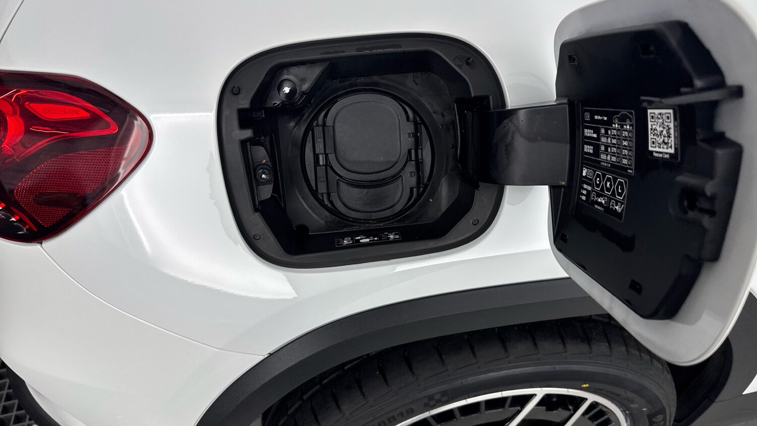 Used Mercedes-Benz EQA 2021 for sale - 75987174: Photo 60