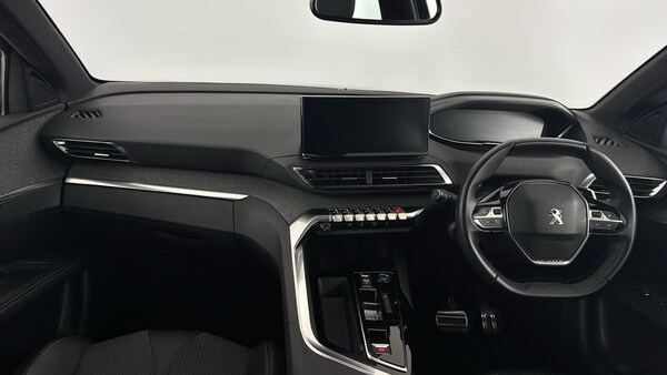 Used Peugeot 3008 2023 for sale - 76040375: Photo 11