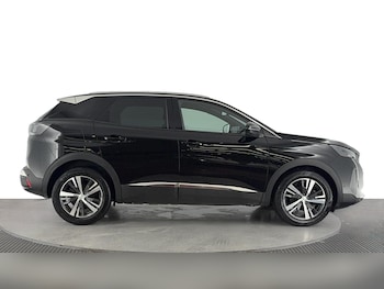 Used Peugeot 3008 2023 for sale - 76040375: Photo 3