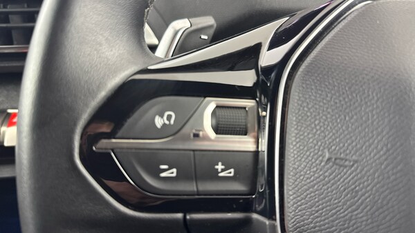 Used Peugeot 3008 2023 for sale - 76040375: Photo 56