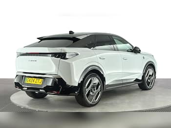 Used Peugeot E-3008 2024 for sale - 79634068: Photo