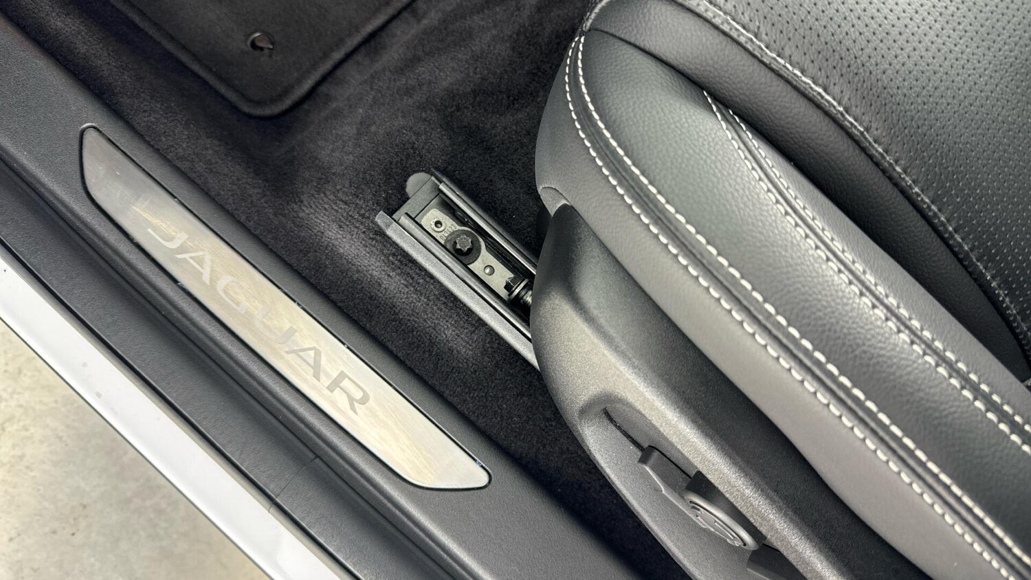 Used Jaguar E-Pace 2024 for sale - 77854336: Photo 30