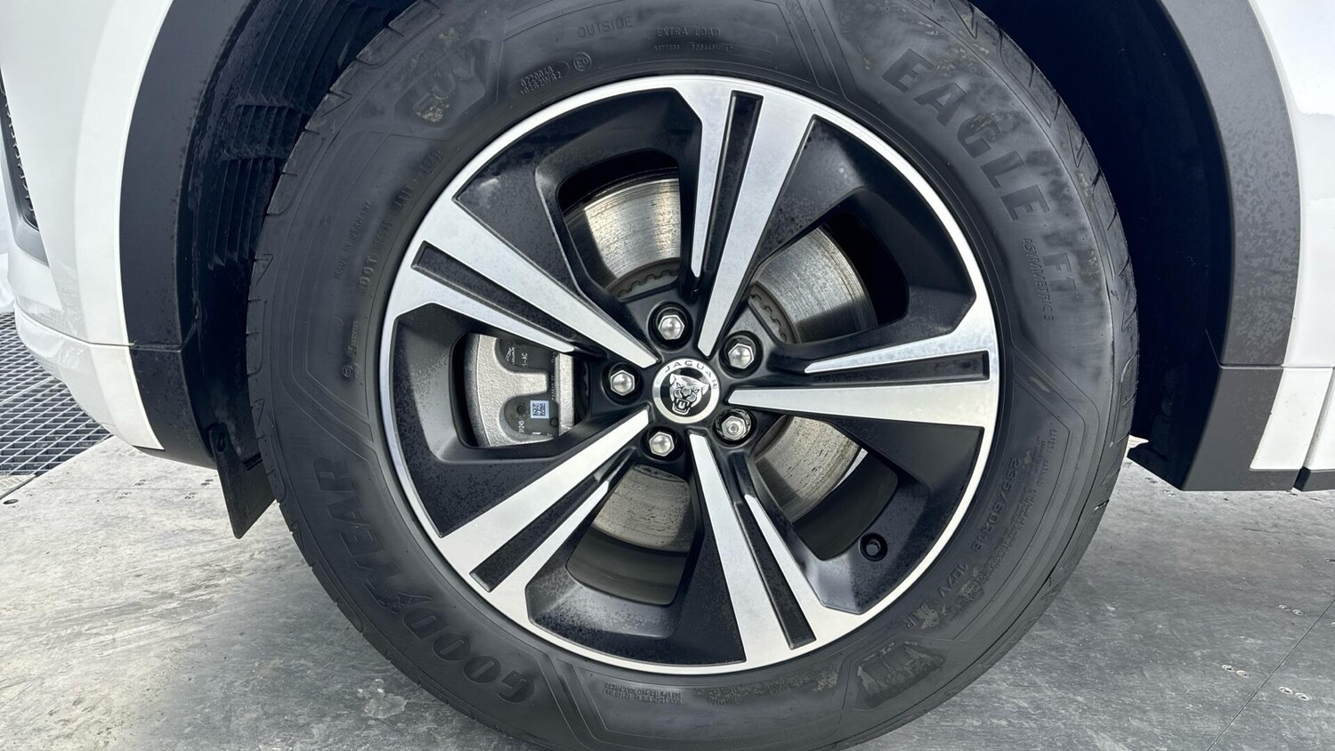 Used Jaguar E-Pace 2024 for sale - 77854336: Photo 32