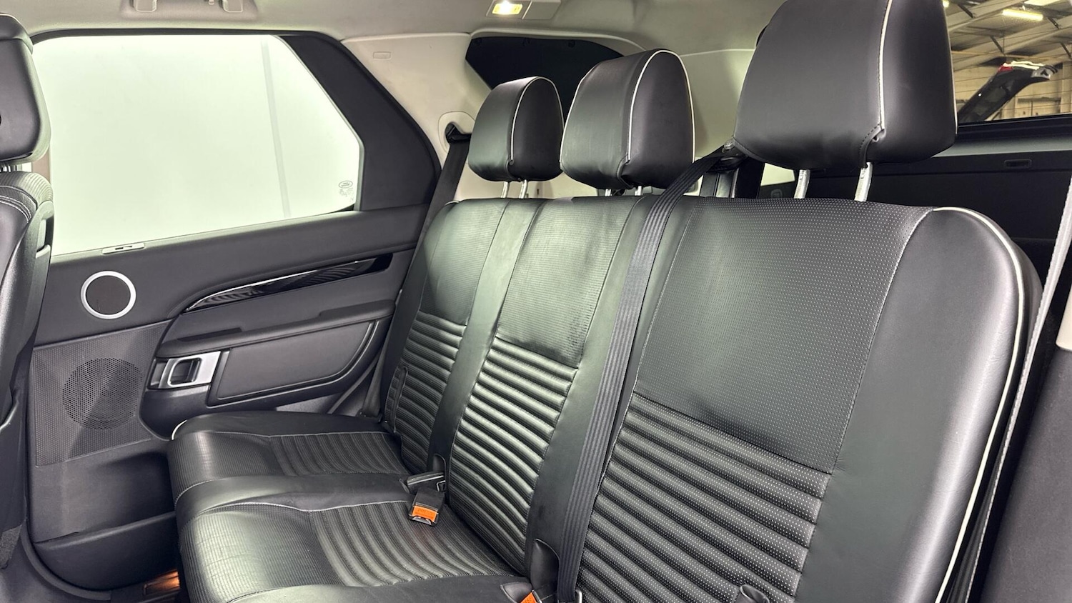 Used Land Rover Discovery 2021 for sale - 77957877: Photo 14