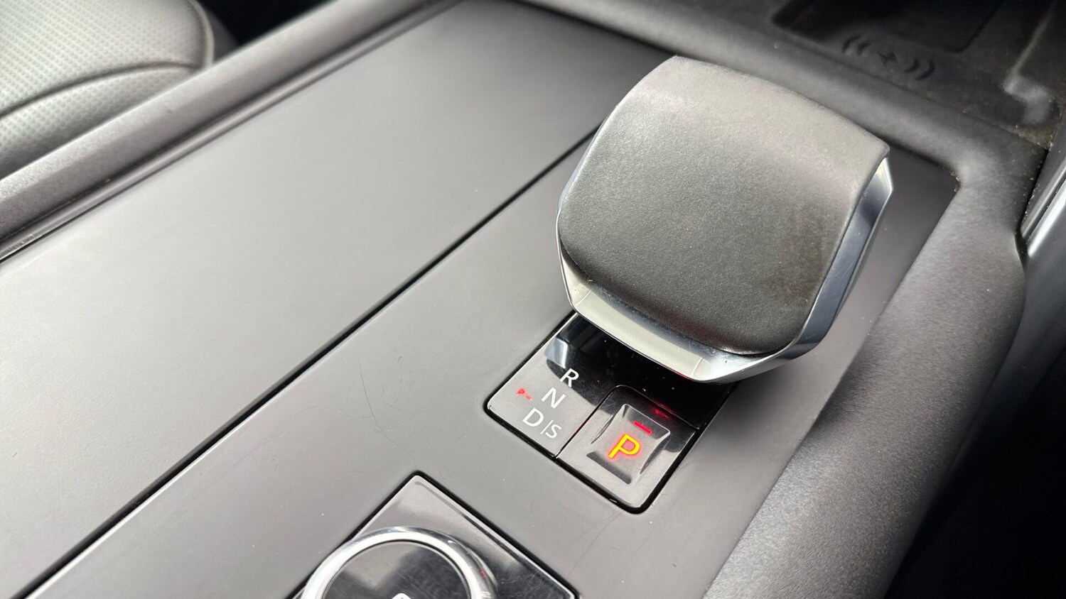 Used Land Rover Discovery 2021 for sale - 77957877: Photo 17