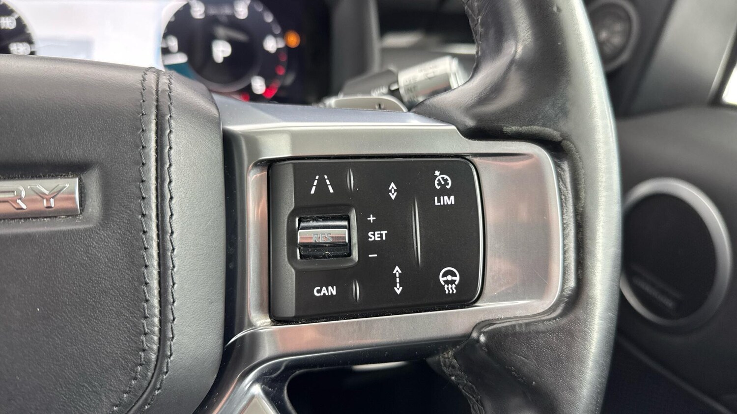 Used Land Rover Discovery 2021 for sale - 77957877: Photo 19