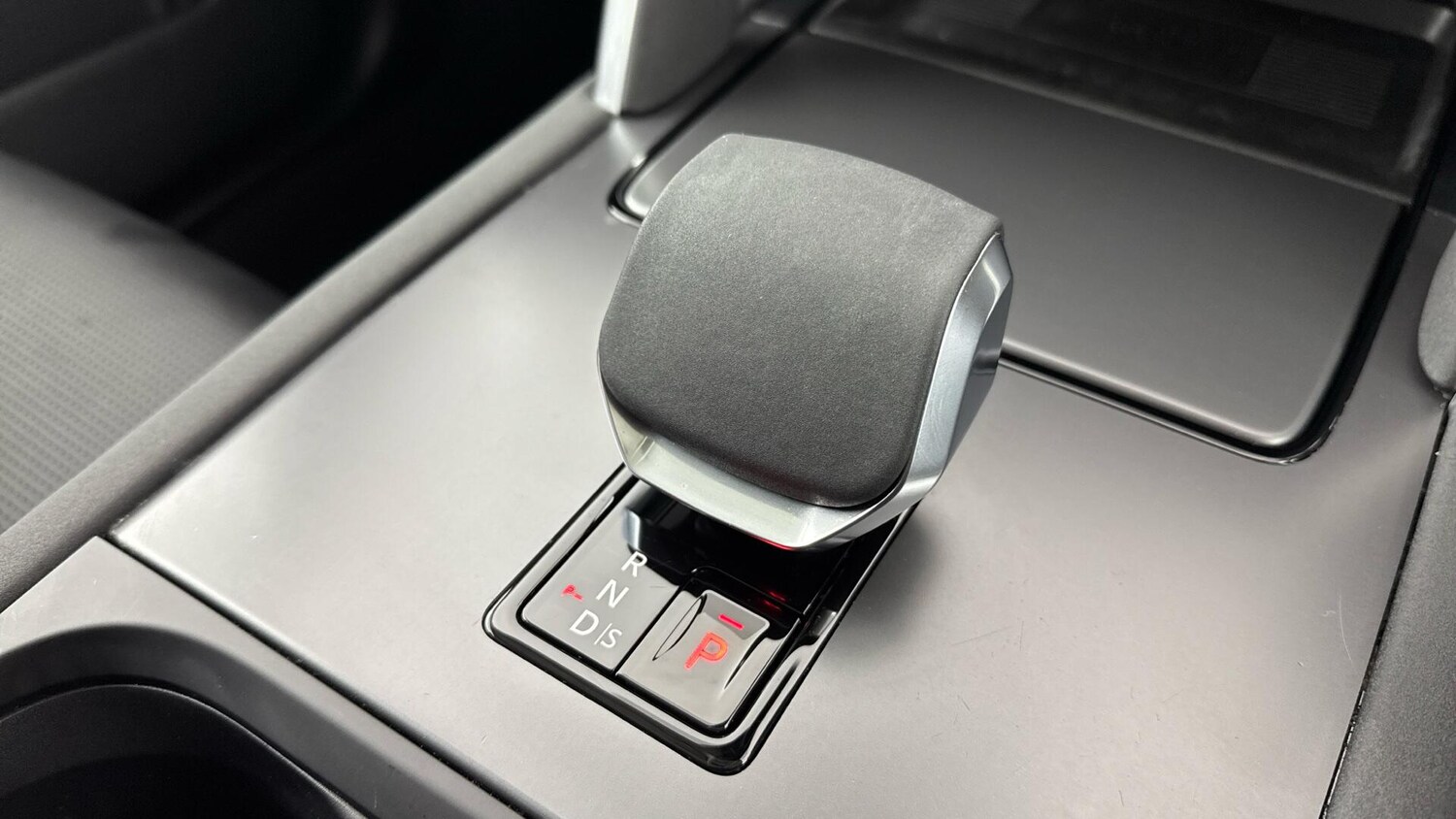 Used Land Rover Discovery Sport for sale - 77940547: Photo 19