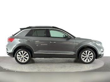 Used Volkswagen T-Roc 2019 for sale - 79484120: Photo
