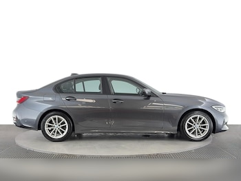 Used BMW 3 Series 2021 for sale - 75394083: Photo
