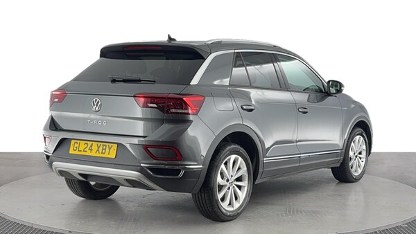 Used Volkswagen T-Roc 2024 for sale - 76040345: Photo 4