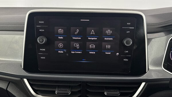 Used Volkswagen T-Roc 2024 for sale - 76040345: Photo 52