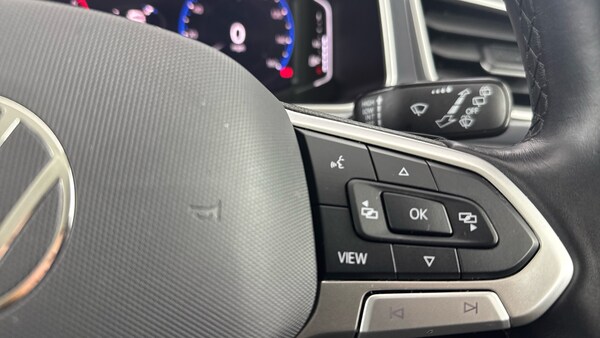 Used Volkswagen T-Roc 2024 for sale - 76040345: Photo 58
