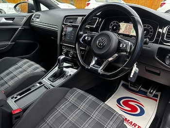 Used Volkswagen Golf 2017 for sale - 78962337: Photo