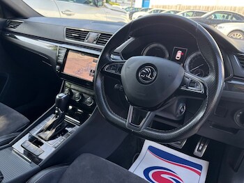 Used Skoda Superb 2017 for sale - 75586244: Photo