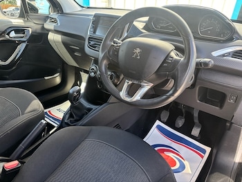 Used Peugeot 208 2018 for sale - 78829134: Photo