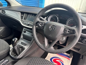 Used Vauxhall Astra 2024 for sale - 75586256: Photo