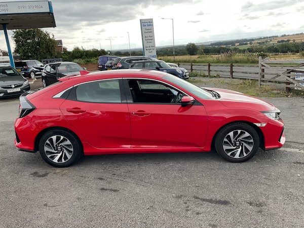 Used Honda Civic 2019 for sale - 75581774: Photo 2