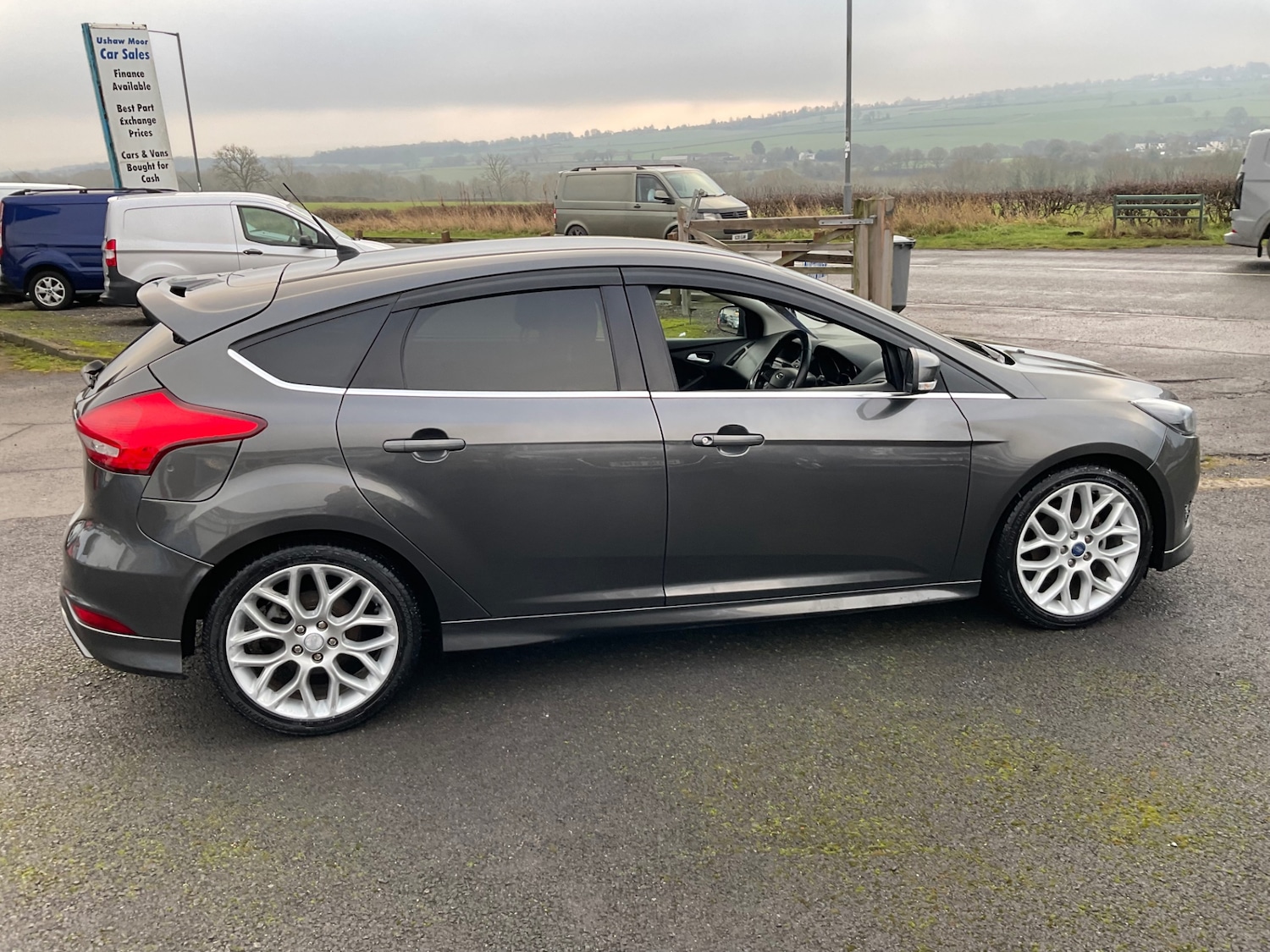 Used Ford Focus 2015 for sale - 77223111: Photo 3