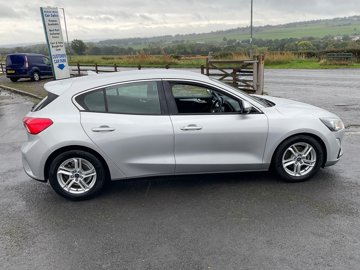 Used Ford Focus 2019 for sale - 76127991: Photo 2