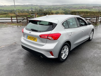Used Ford Focus 2019 for sale - 76127991: Photo 3