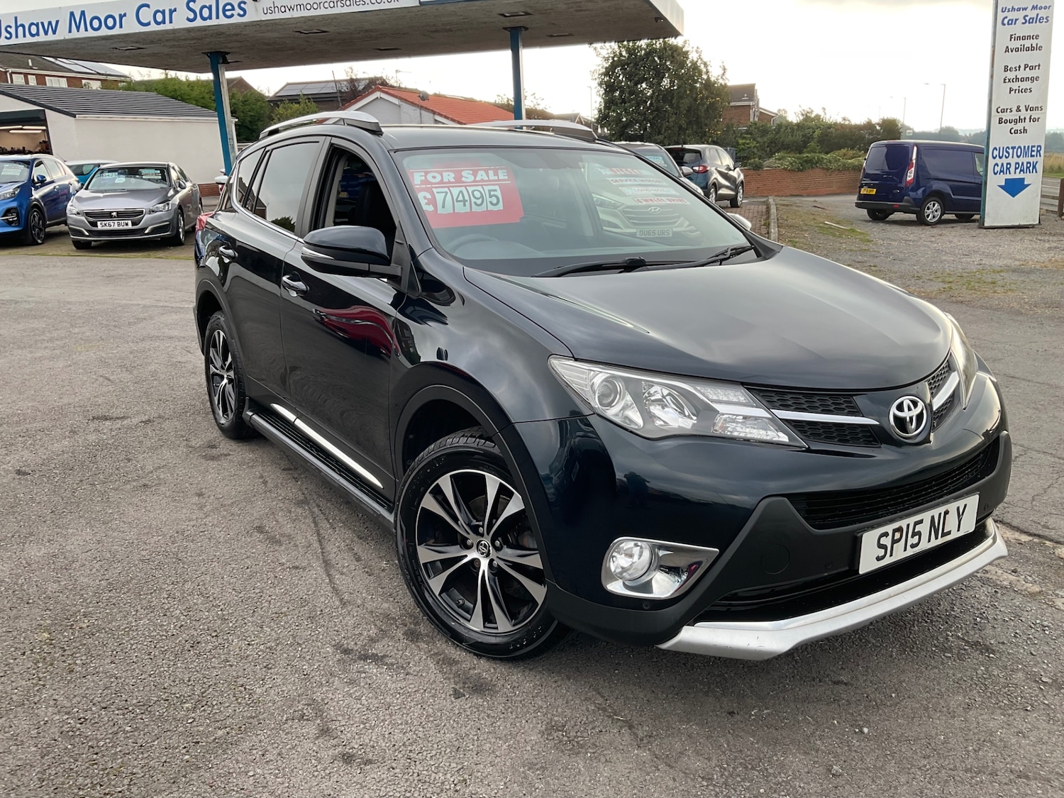 Used Toyota RAV4 2015 for sale - 76100931: Photo 1