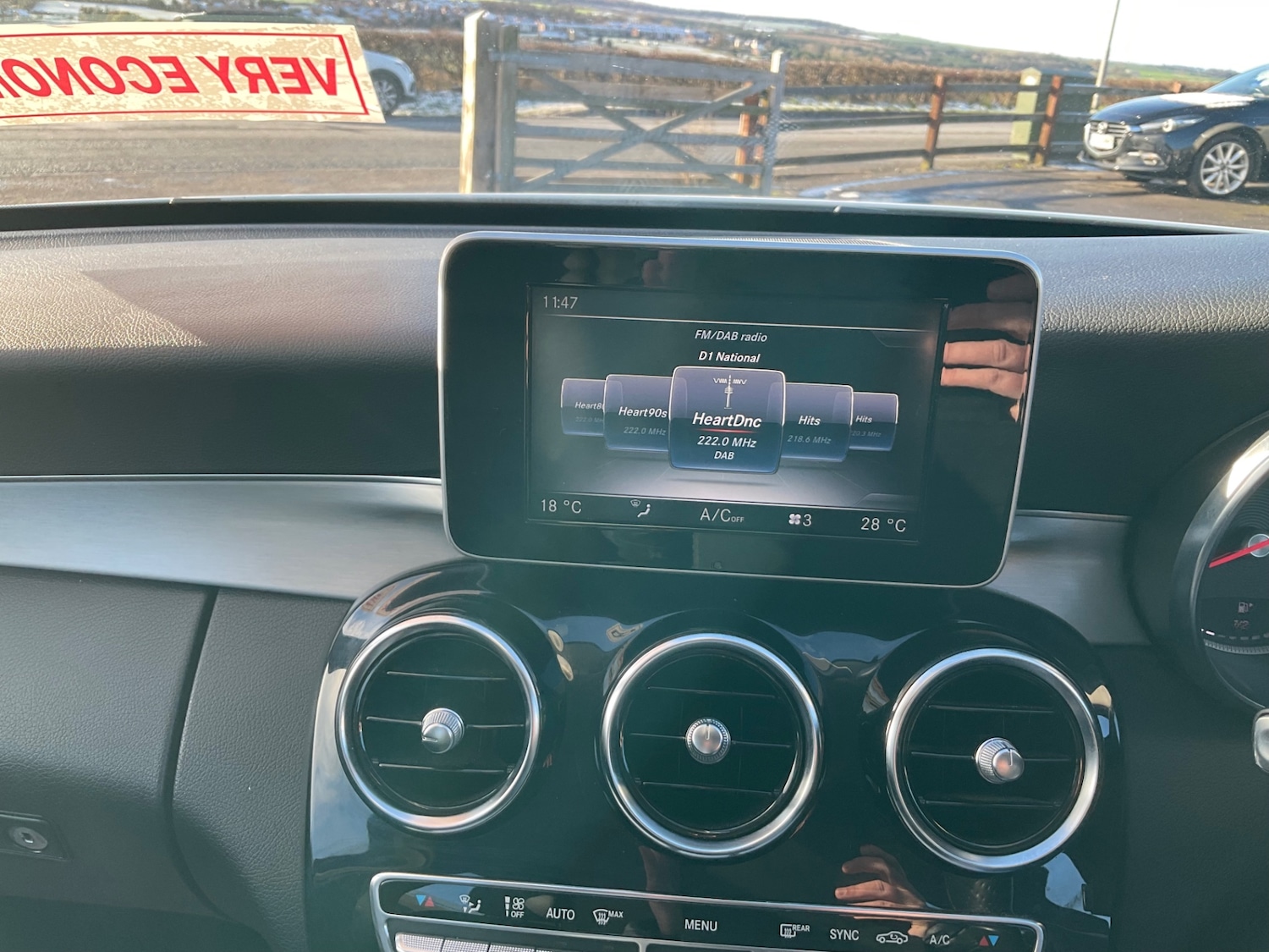 Used Mercedes-Benz C Class 2015 for sale - 76637648: Photo 12