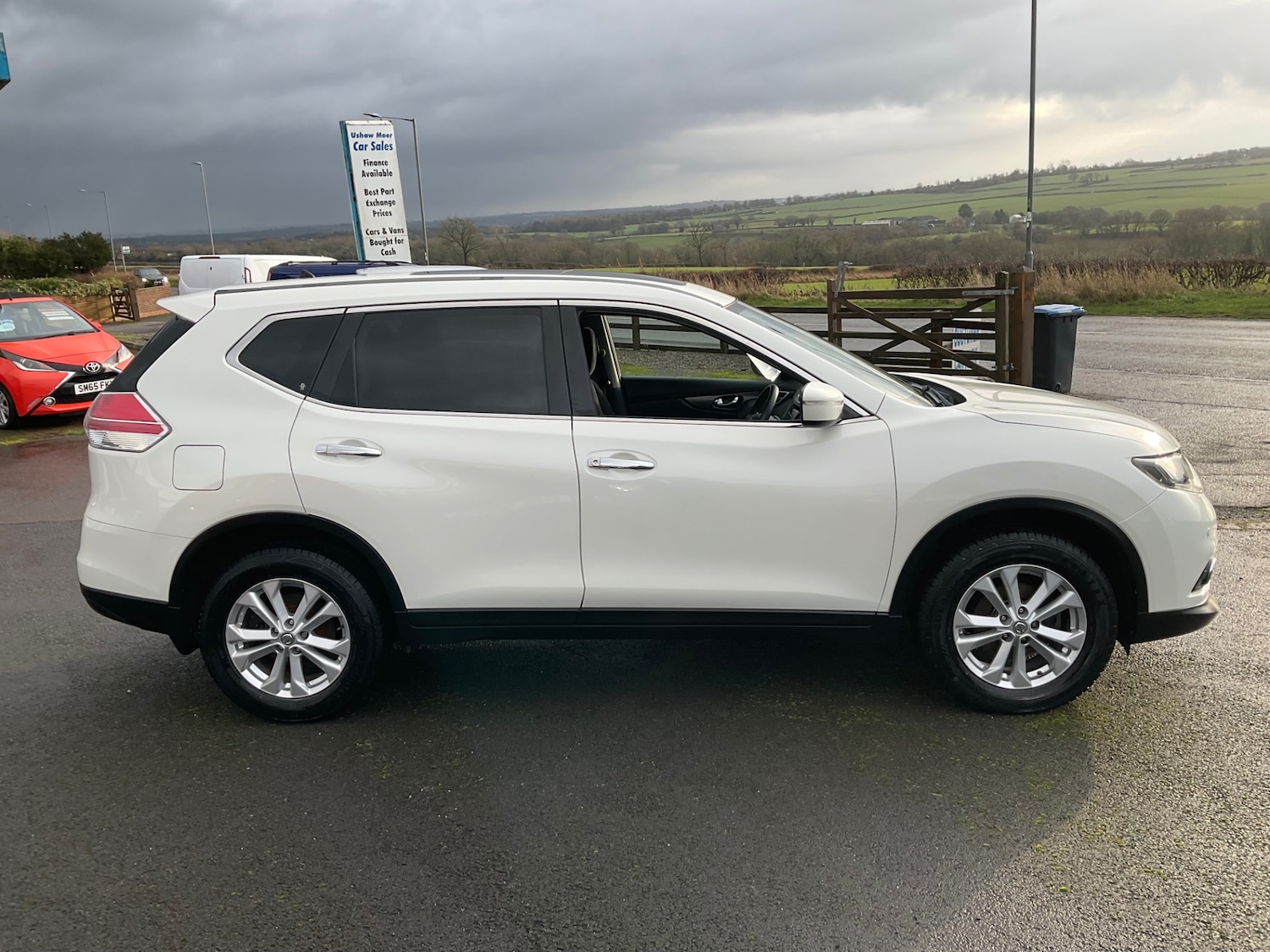 Used Nissan X-Trail 2017 for sale - 77149562: Photo 2