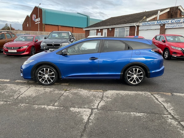 Used Honda Civic 2017 for sale - 76170401: Photo 4