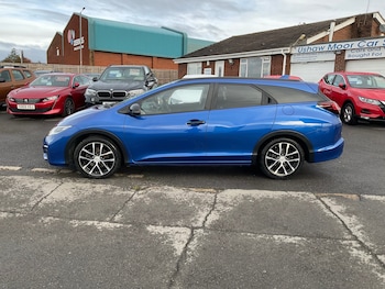 Used Honda Civic 2017 for sale - 76170401: Photo 4